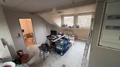 Foto - 43 m² DG-Wohnung – teilsaniert, Renditeobjekt oder Eigennutzung