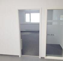 Büro Büroraum Einzelbüro 30 M2 - 300,00 EUR Kaltmiete, ca.  5,00 m² in Bad Oeynhausen (PLZ: 32549) Dehme