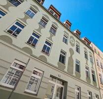 2 Zimmer, offene Küche, Terrasse - kurz hinter dem Riebeckplatz und zu Fuß zum Edeka... - Halle (Saale) Damaschkestraße