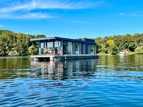 Foto - Luxus - Hausboot 15,0 x 5,0 m für ganzjähriges autarkes Wohnen