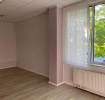 Praxisräume - 2.200,00 EUR Kaltmiete, in Regensburg (PLZ: 93055) Brandlberg