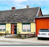 Altmark-Landhaus + 2 Scheunen, Höfe + Biogarten nahe WOB, GF, SAW - Beetzendorf