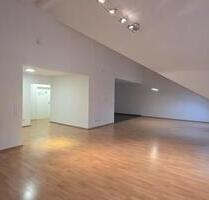 Große Dachgeschosswohnung Waldrandlage mit Fernblick - Quierschied