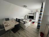 Foto - Voll möblierte 2-Zimmer Wohnung mit Balkon & Tiefgarage