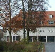 Neu renovovierte 1,5 Zi.- Maissonette- Wohnung am Kirchplatz - Neustadt (Dosse)