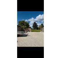 Stellplatz Anhänger PKW Aussenstellplatz Wohnwagen Wohnmobil - Bornheim