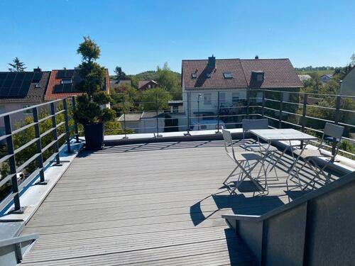 Foto - Moderne Single-Dachgeschosswohnung mit grosser Dachterrasse