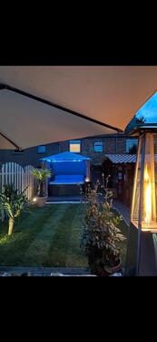 Foto - Neuss, tolles Haus mit Pool und Sauna zu verkaufen
