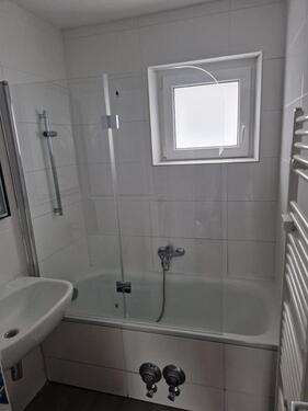 Foto - 3 Zi WG oder teilmöblierte Wohnung