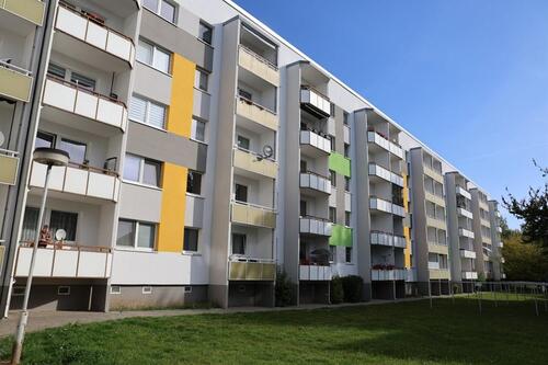 Foto - Schöne 3-RW mit Balkon, Tageslichtbad mit Wanne, ruhige Lage