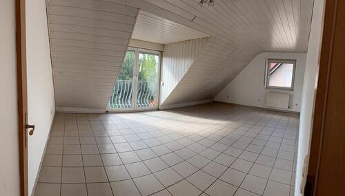 Foto - 3-ZKB Dachgeschosswohnung (84 m²) mit EBK, Stellplatz, Keller