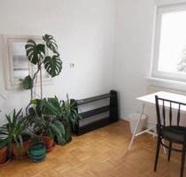 Charmantes Zimmer in zentraler 3er-Frauen-WG (Darmstadt)