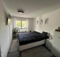 Sehr schöne 2 - Zimmer Wohnung, Leo-Ramtel 70qm, Südbalkon - Leonberg