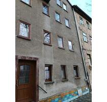 Einfamilienhaus idial für WG - 400,00&nbsp;EUR Kaltmiete, ca.&nbsp; 90,00&nbsp;m&sup2; in Pößneck (PLZ: 07381)