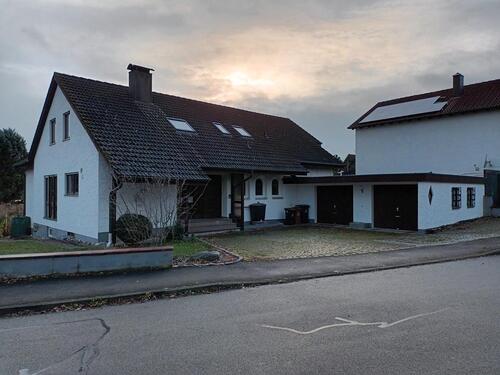 Foto - 3-Zimmer-Dachgeschosswohnung (90 m²) in ruhiger Lage