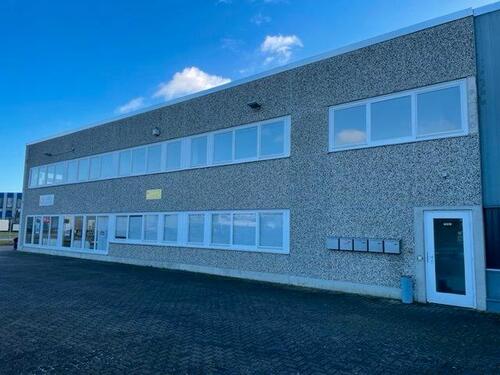 Foto - Großzügige Bürofläche mit Fußbodenheizung ab sofort!