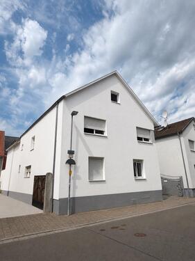 Foto - Zweifamilienhaus in St. Leon-Rot voll vermietet