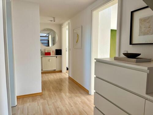 Foto - Untermiete (2-4 Monate) + Hofgarten + 63qm + 3Zi. + Dachterrasse