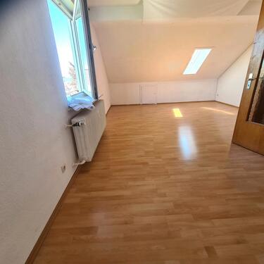 Foto - 2 Zimmer Dachgeschoßwohnung zur Miete in Marburg