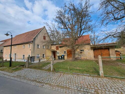 Foto - Haus mit Nebengelass - 40.000,00&nbsp;EUR Kaufpreis, ca.&nbsp; 90,00&nbsp;m&sup2;