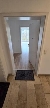 Foto - Erstbezug nach Sanierung: Zentrale 1 Zi. Wohnung mit Küche, neuem Bad, Tiefgarage & Aufzug