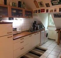 gemütliche Dachgeschosswohnung, 2 Zimmer, 4ter Stock ohne Aufzug - Fürth Altstadt