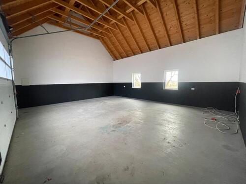 Foto - Halle Lagerhalle - 700,00&nbsp;EUR Kaltmiete,