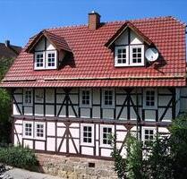 Saniertes Bauernhaus - 2.000,00&nbsp;EUR Kaltmiete, ca.&nbsp; 270,00&nbsp;m&sup2; in Herleshausen (PLZ: 37293)