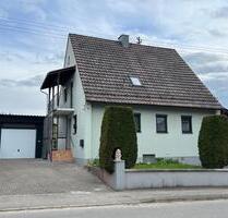 Gepflegtes Einfamilienhaus mit großem Garten, Pool & Wintergarten - Krumbach (Schwaben)