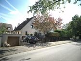 Foto - PROVISIONSFREI: Duisburg-Süd: Einfamilienhaus mit Garage und EBK