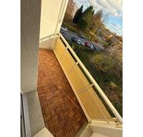 3-Raum-Wohnung mit Balkon - 330,00&nbsp;EUR Kaltmiete, ca.&nbsp; 60,00&nbsp;m&sup2; in Aue-Bad Schlema (PLZ: 08280)