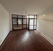 Frisch renoviert - möblierte 2 Zimmer Wohnung in zentraler Lage - Nienburg (Weser)