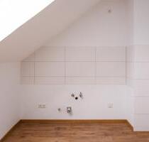 Dachgeschosswohnung - frisch saniert & ruhig gelegen - Neustadt an der Waldnaab