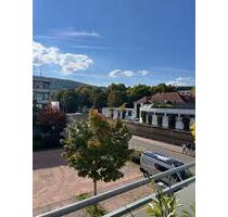 Großzügige, helle 4-Zimmer-Wohnung im Kurviertel Bad Kreuznach mit Balkon und 2 Parkplätzen
