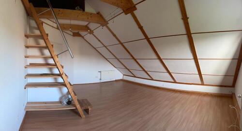 Foto - DG Wohnung mit Garten und Terrasse in idyllischer Lage