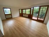 Foto - Frisch renoviert: 2-Zimmerwohnung Stuttgart Degerloch Tiefgarage