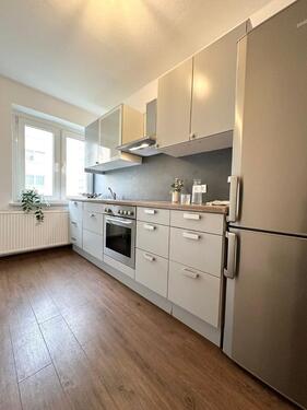 Foto - Ab sofort! Gepflegte 2-Zimmer-Wohnung mit EBK & PKW-Stellplatz