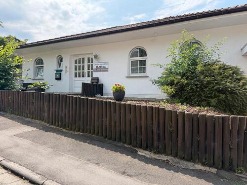 Foto - 7 Zimmer Bungalow zum Kaufen in Ortenberg