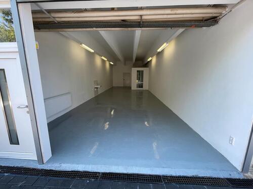 Foto - 75m² Lager Halle Depot mit großem Rolltor u.Büro+WasserWCStrom