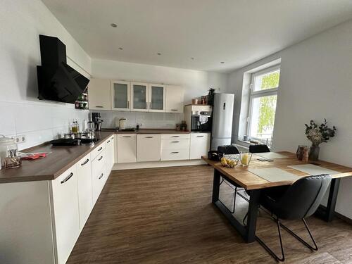 Foto - Moderne 4-Zimmer-Wohnung (122 m²) mit großer EBK, Balkon & Garten – ideal für Familien