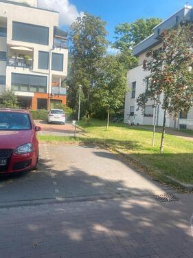 Foto - Parkplatz zu vermieten - 45,00 EUR Miete,
