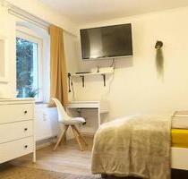 1 Möbeliertes Zimmer in einer 4er WG in Hamburg