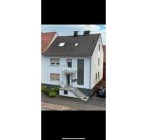 Ein-Zweifamilienhaus mit Nebengebäuden und Baugrundstück - Ronshausen