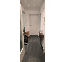 WG Zimmer in Stgtt. Wangen frei 16 qm in 3- WG - Stuttgart Botnang