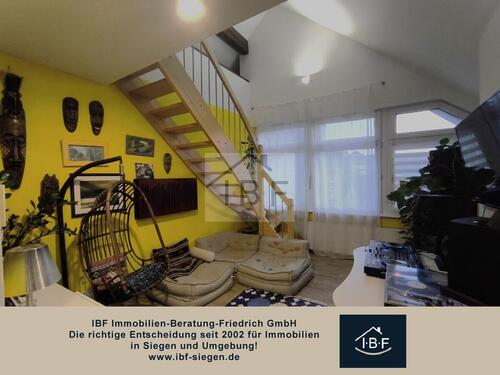 Foto - Zentrale 2,5-ZKB-Stadtwohnung mit Galeriebereich