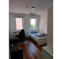 Helles WG Zimmer in 4er WG - 630,00&nbsp;EUR Kaltmiete, ca.&nbsp; 100,00&nbsp;m&sup2; in Stuttgart (PLZ: 70186) Stuttgart-Ost