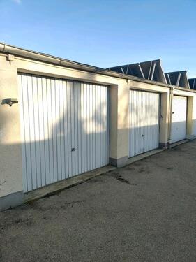 Foto - Garage, elektrisch mit Strom. Schutz vor dem Winter