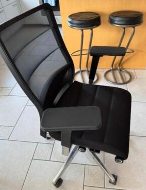 Foto - Hochwertige Drehstühle in Leverkusen (Sonderpreis)