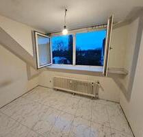 Helle Dachgeschoss Wohnung 2. Etage Gladbeck Butendorf