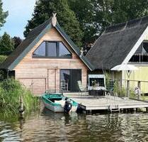 Bootshaus Mirow direkt am See mit Motorboot